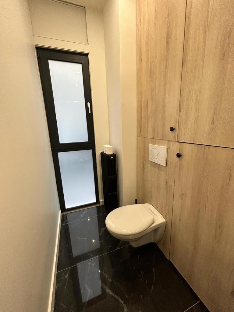 Stylish Modern Studio Apartment ปารีส ภายนอก รูปภาพ