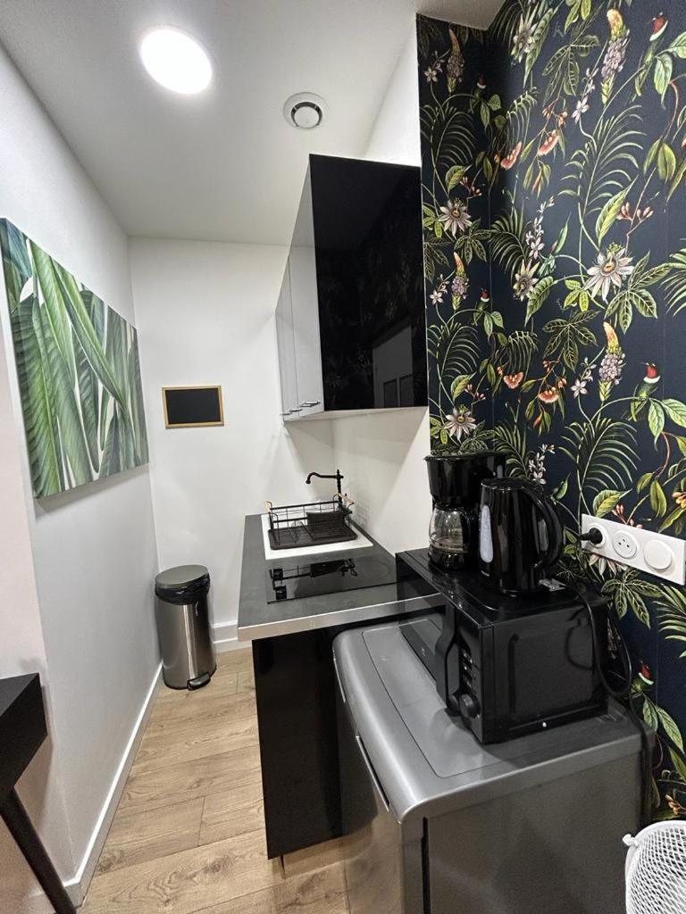 Stylish Modern Studio Apartment ปารีส ภายนอก รูปภาพ